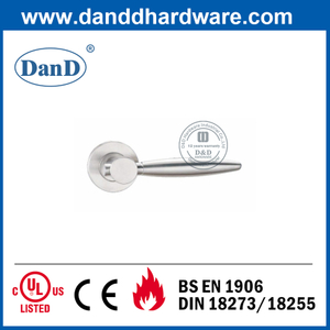 Accesorios de puerta de grado 304 Puela de puerta comercial Manija DDSH042
